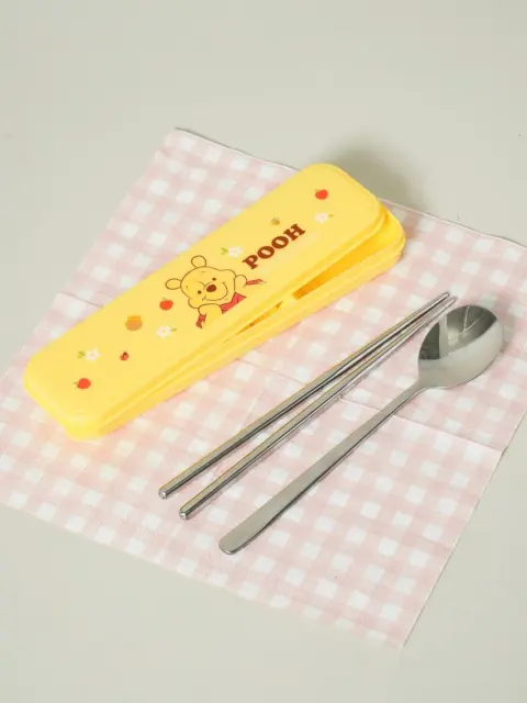 くまのプーさんのカトラリーケース:お弁当袋の一角に